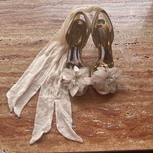 Badgley mischka heels size 7 1/2